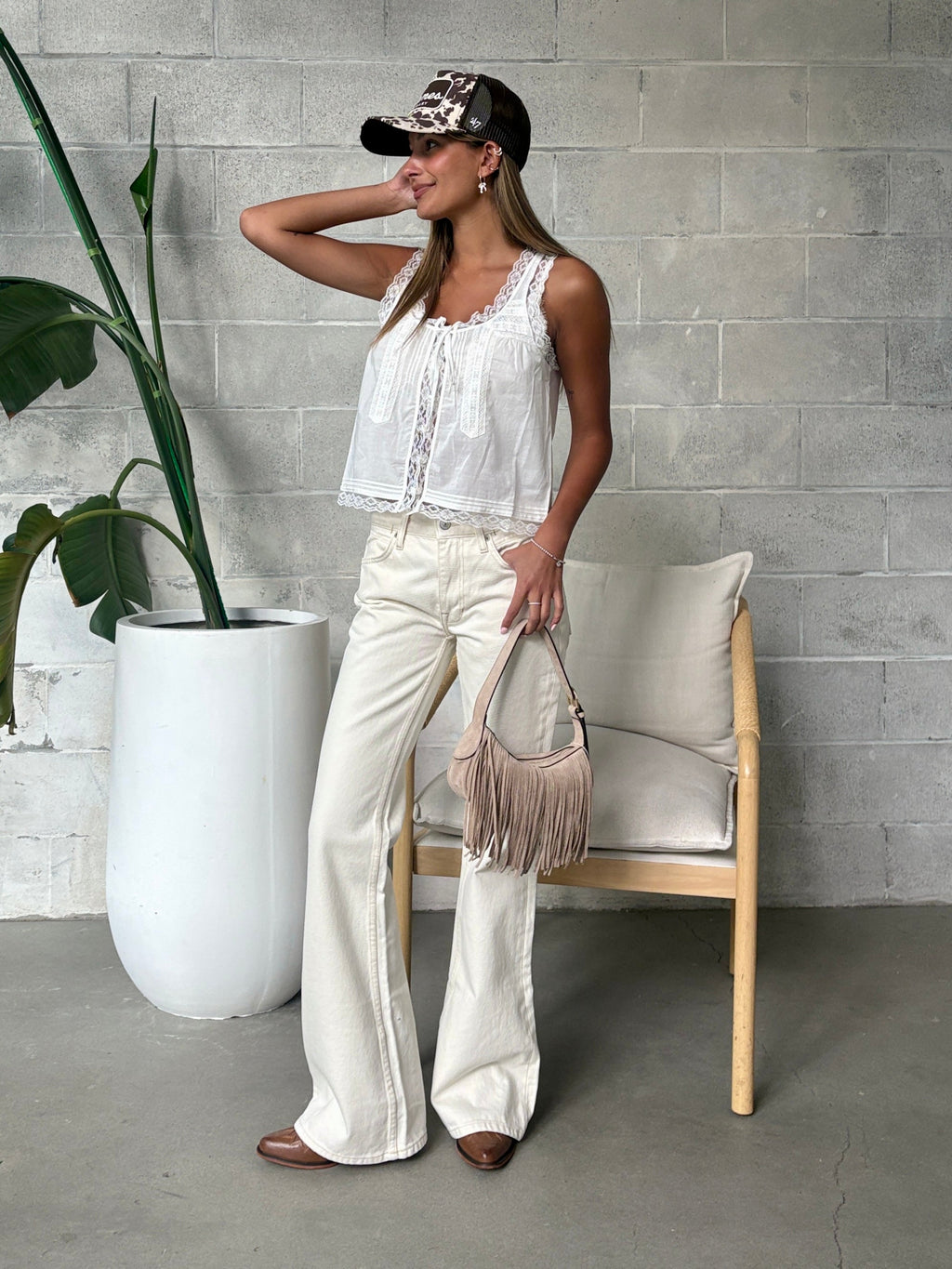 RD STYLE Alia Lace Trim Button Front Tank