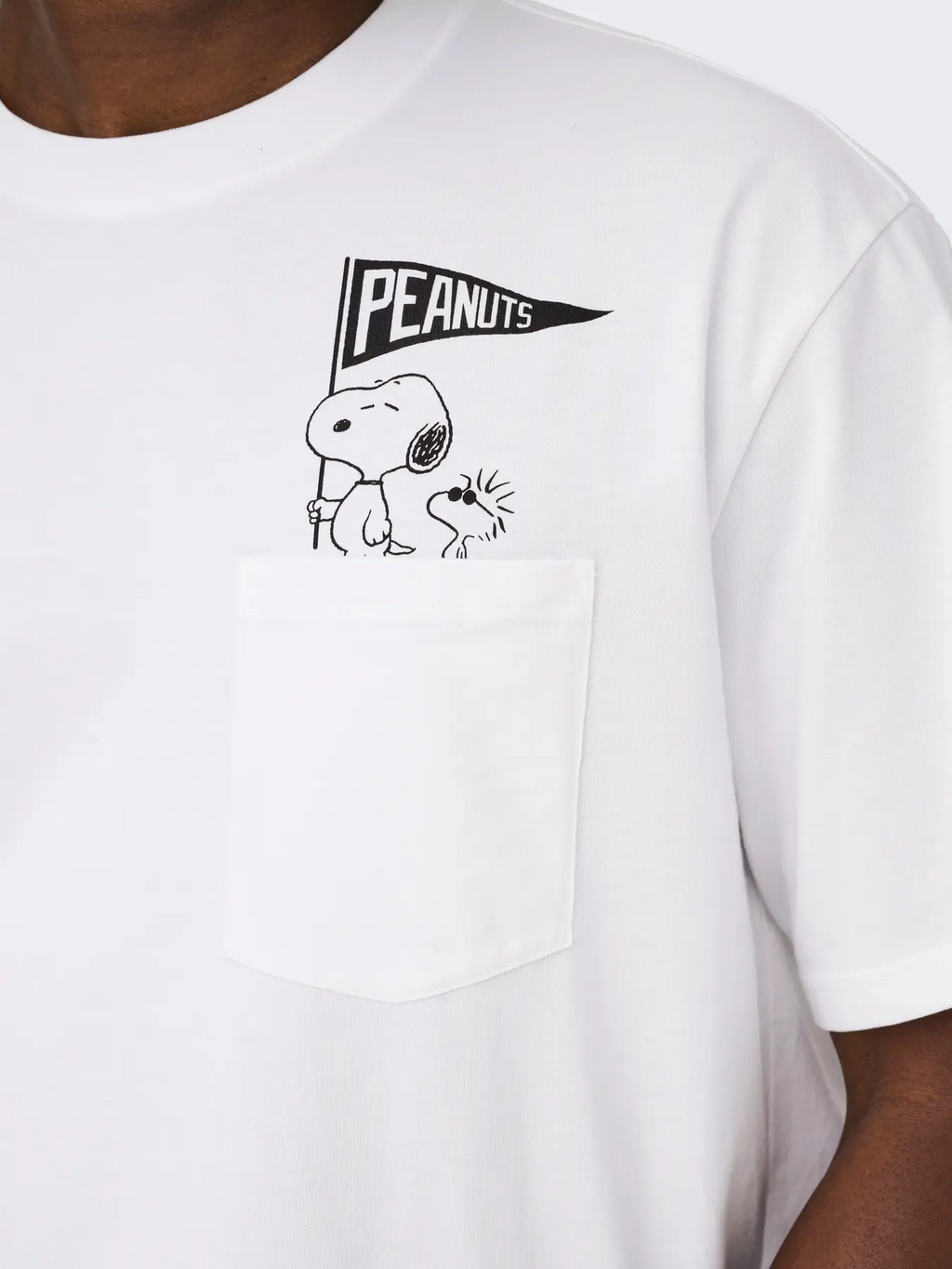 ONLY + SONS Peanuts Graphic Pocket Tee